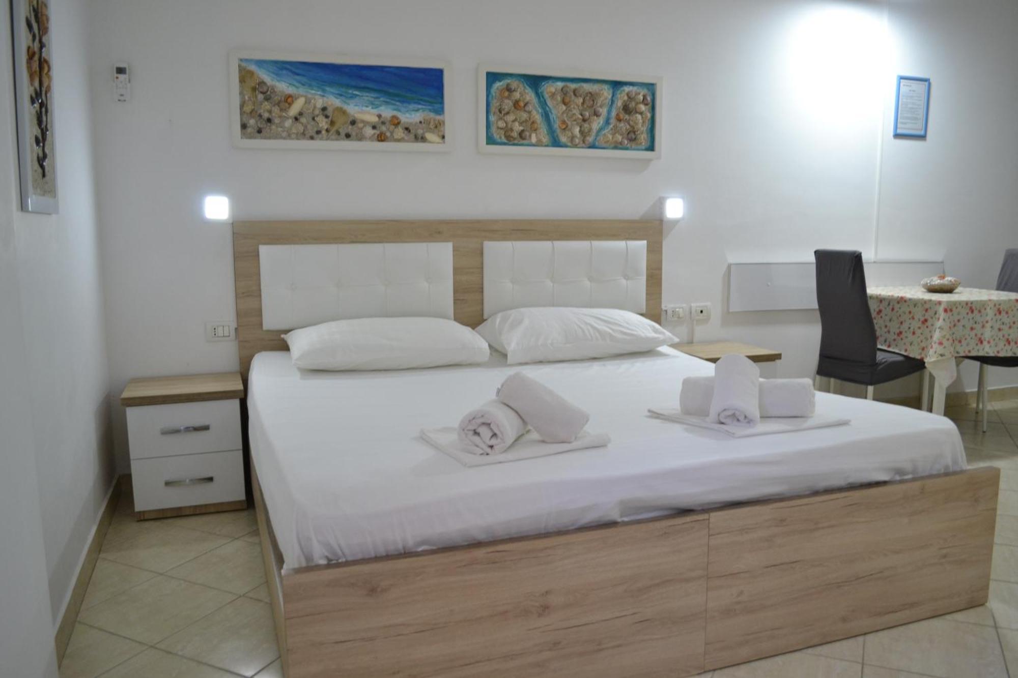 Seashell Art Decor Studio & Parking Vlorë Eksteriør billede